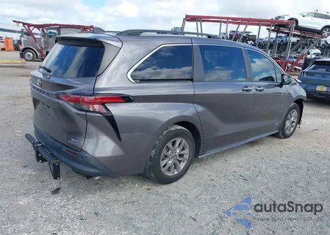 2021 Toyota Sienna Xle z USA, uszkodzony, nr VIN 5TDYRKEC5MS005155